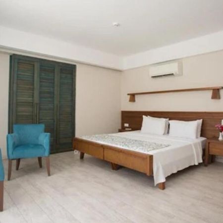 Dedeminn Marina Hotel 교젝 외부 사진